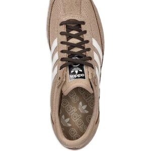 adidas Tan & White Low-Top Mesh Sneaker